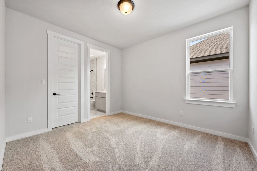 Spacious, unfurnished interior of a new home in Lagos Reserve, Manor (Image 43). Spacious, unfurnished interior of a new home in Lagos Reserve, Manor (Image 43).
