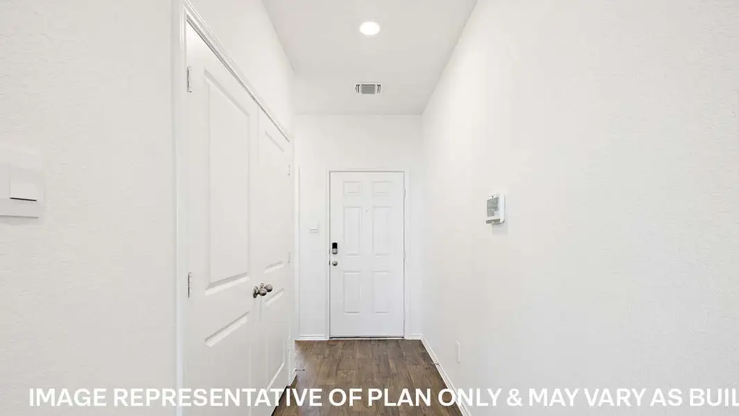 Spacious, unfurnished interior of a new home in Wayside, Uhland (Image 19).