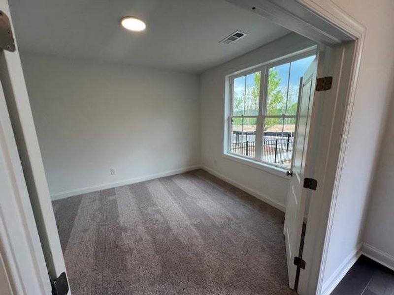 Spacious, unfurnished interior of a new home in Palisades Townhomes, Cumming (Image 20). Spacious, unfurnished interior of a new home in Palisades Townhomes, Cumming (Image 20).