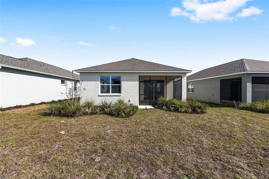 Exterior details and patio area of a home in , Ocala (Image 3).