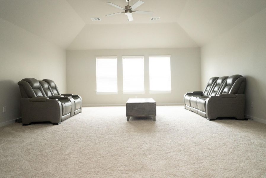 Spacious, unfurnished interior of a new home in Sunterra, Katy (Image 25).