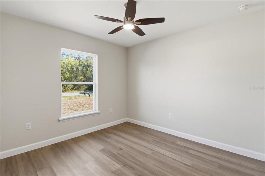 Spacious, unfurnished interior of a new home in , Citrus Springs (Image 22).