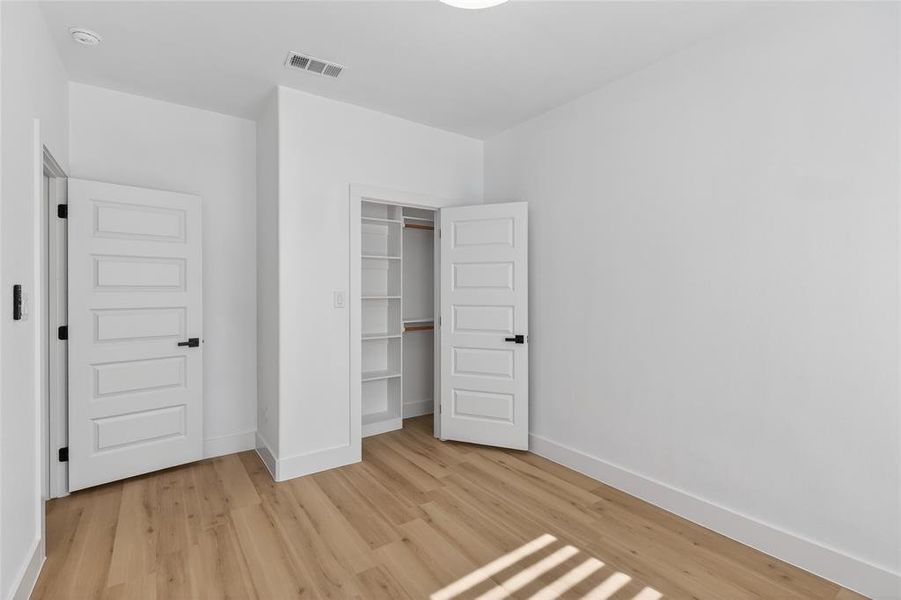 Spacious, unfurnished interior of a new home in , Mabank (Image 12). Spacious, unfurnished interior of a new home in , Mabank (Image 12).