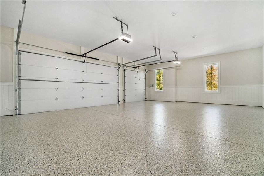 Spacious, unfurnished interior of a new home in , Bethlehem (Image 24).