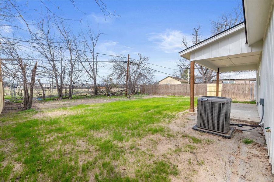 Exterior details and patio area of a home in , Brownwood (Image 24).