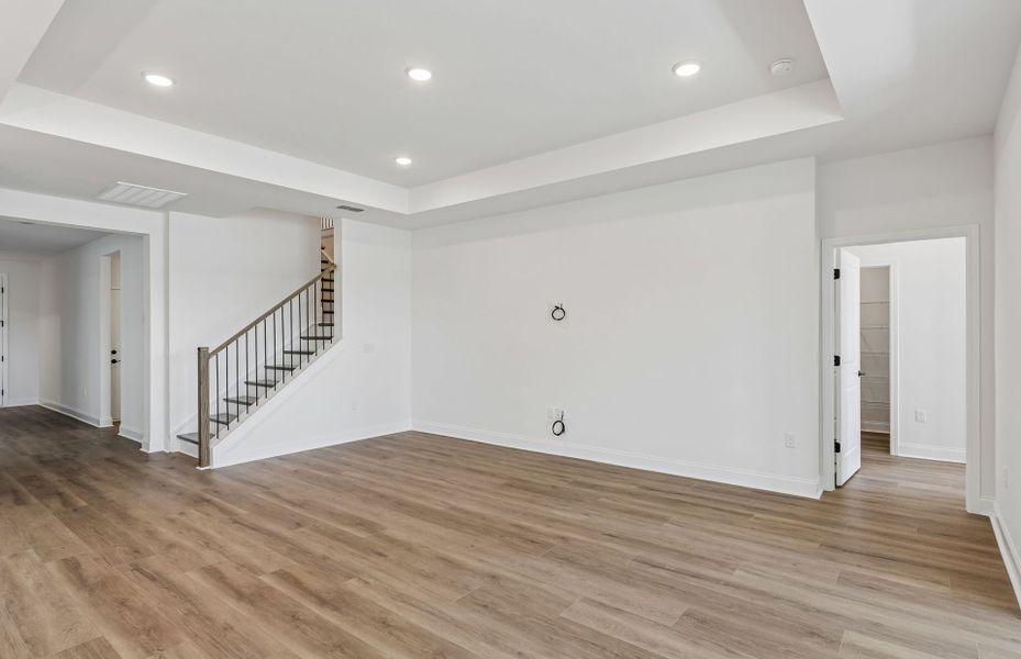 Spacious, unfurnished interior of a new home in Del Webb Southern Harmony, Murfreesboro (Image 22).