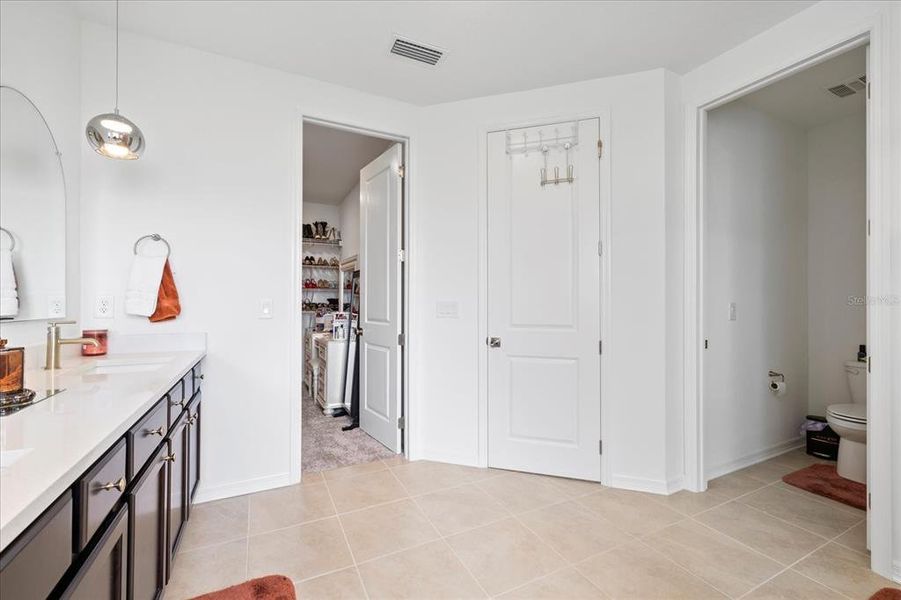 Furnished interior view inside a new home in Hilltop Point, Dade City (Image 23).