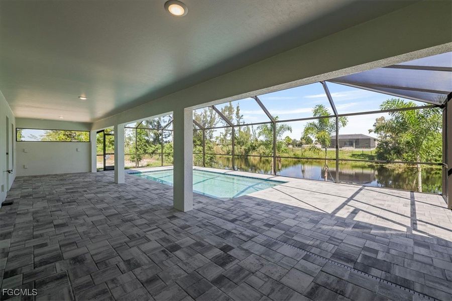 Image 39 of a home in Cape Coral.