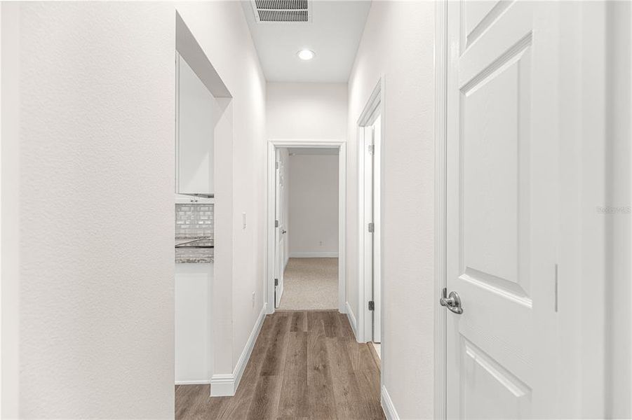 Spacious, unfurnished interior of a new home in , Dunnellon (Image 46).