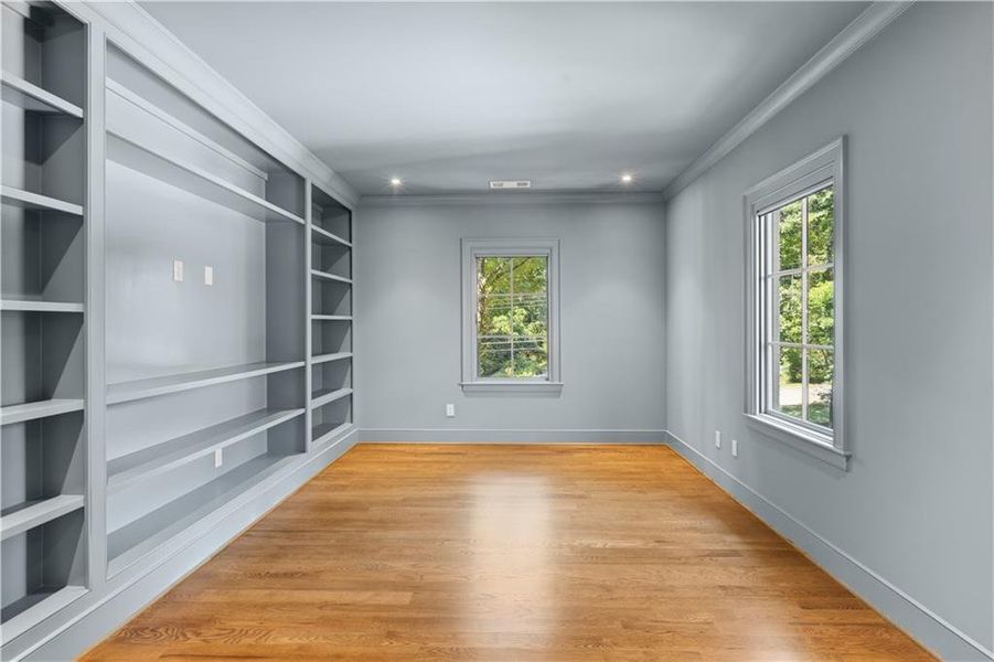 Spacious, unfurnished interior of a new home in , Atlanta (Image 54).