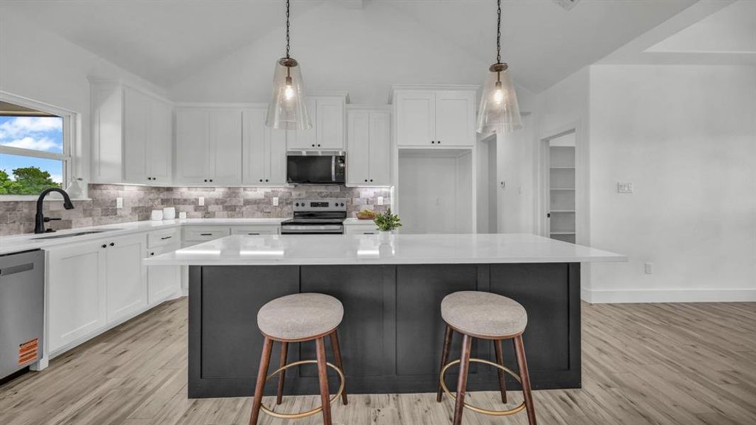 Furnished interior view inside a new home in , Weatherford (Image 28).
