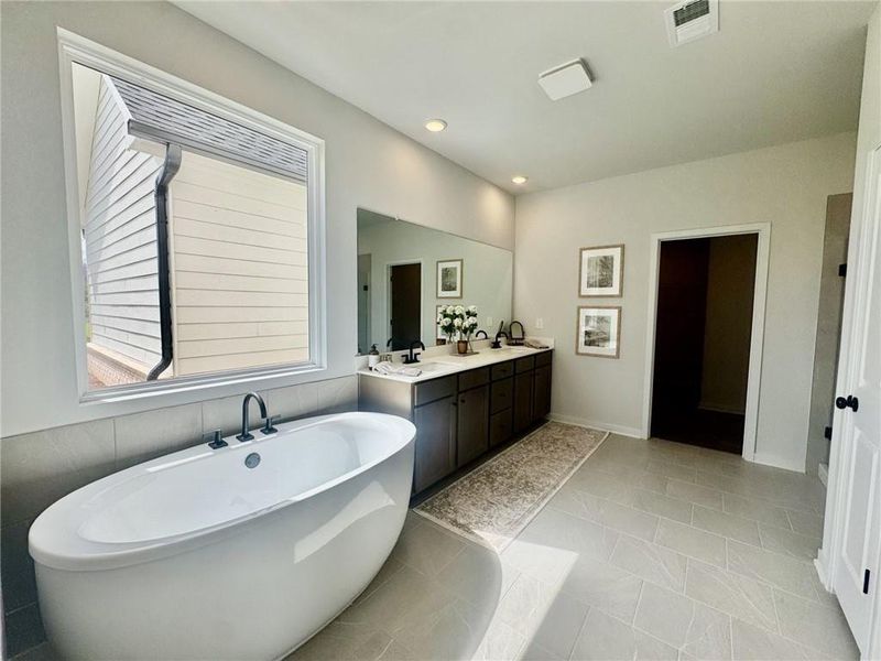 Furnished interior view inside a new home in Echo Grove, Cumming (Image 6).
