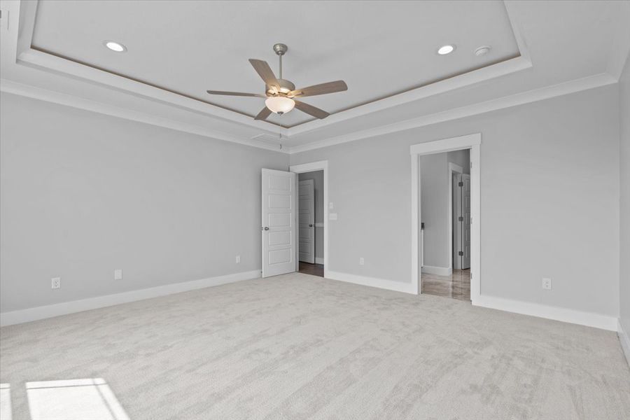Representative unfurnished interior of a home built from the Hartford Elite by Enchanted Homes in Pointe Summit, Slater-Marietta (Image 36).