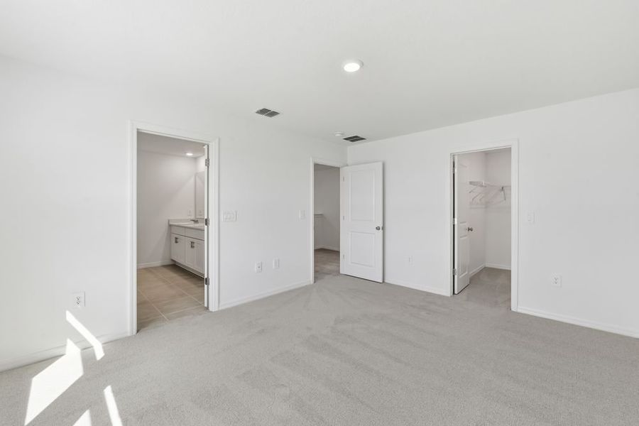 Spacious, unfurnished interior of a new home in Firethorn, Parrish (Image 12). Spacious, unfurnished interior of a new home in Firethorn, Parrish (Image 12).