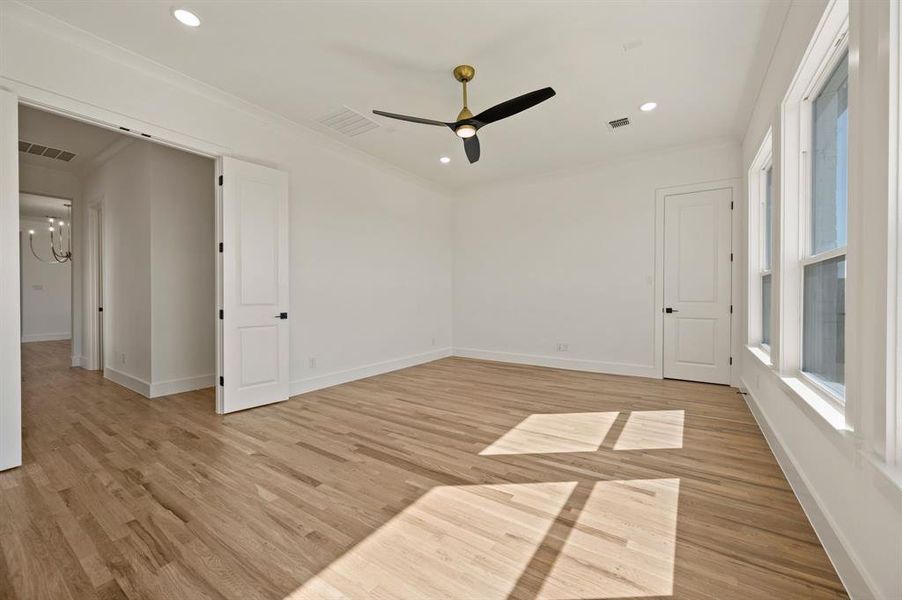 Spacious, unfurnished interior of a new home in NorthGlen, Haslet (Image 31). Spacious, unfurnished interior of a new home in NorthGlen, Haslet (Image 31).