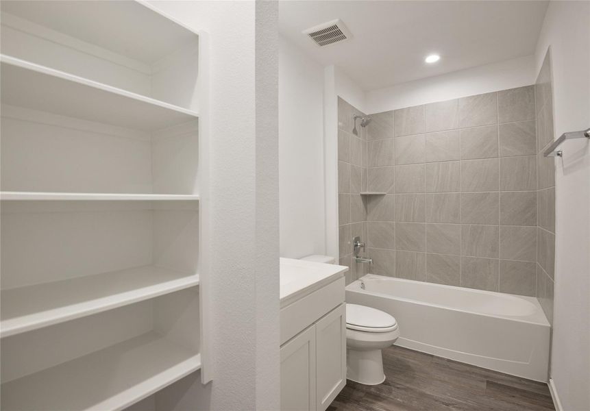 Image 38 of a home in River Ranch Meadows. Image 38 of a home in River Ranch Meadows.