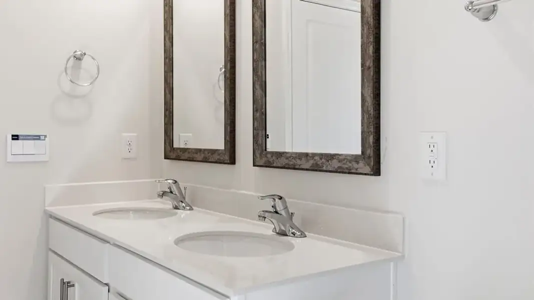 Close-up of interior finishes inside a home in Cedar Gap, Fountain Inn (Image 11).