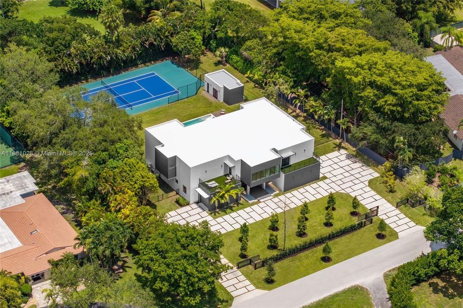 Image 91 of a home in .