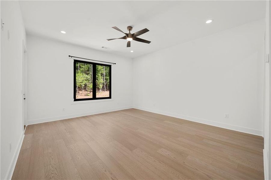 Spacious, unfurnished interior of a new home in , Sugar Hill (Image 44).