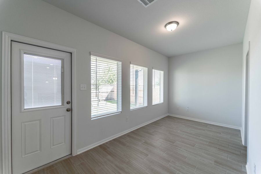 Spacious, unfurnished interior of a new home in Briarwood, Elgin (Image 33). Spacious, unfurnished interior of a new home in Briarwood, Elgin (Image 33).