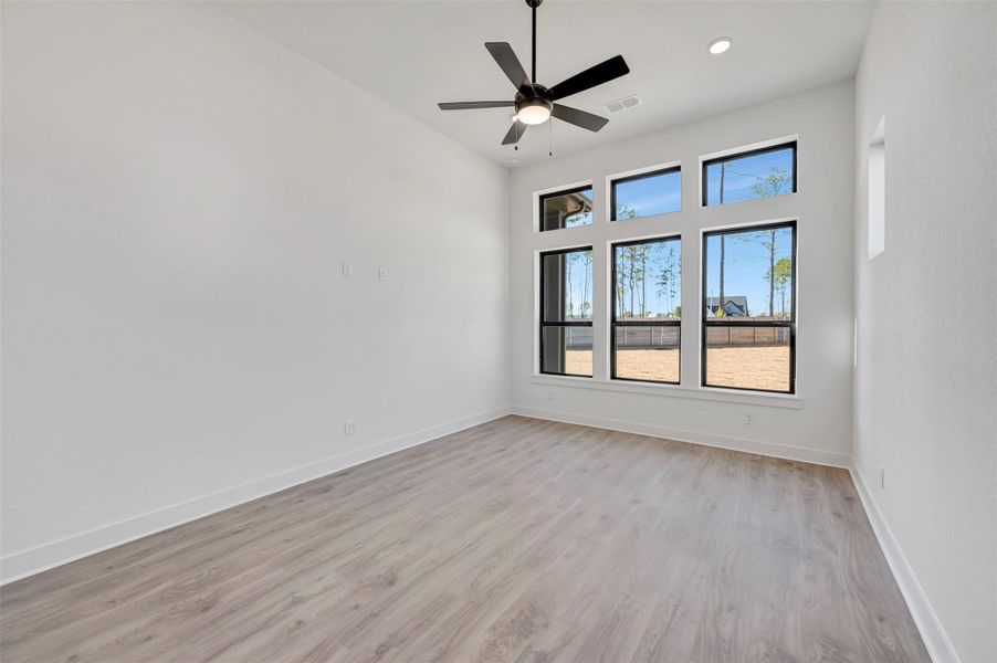 Spacious, unfurnished interior of a new home in ARTAVIA 50' Homesites, Conroe (Image 30). Spacious, unfurnished interior of a new home in ARTAVIA 50' Homesites, Conroe (Image 30).