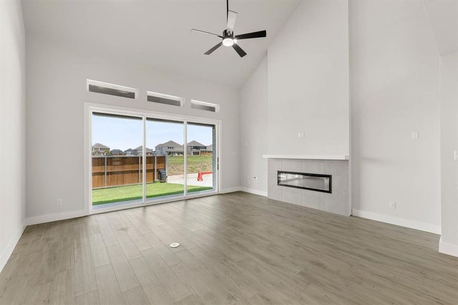 Spacious, unfurnished interior of a new home in Villages of Creekwood, Frisco (Image 21).