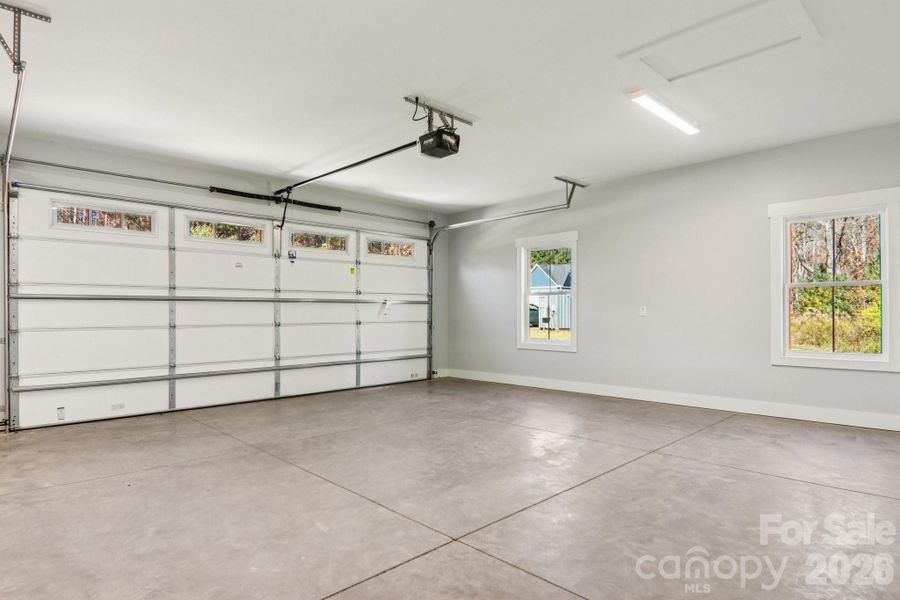 Spacious, unfurnished interior of a new home in , Hendersonville (Image 33).