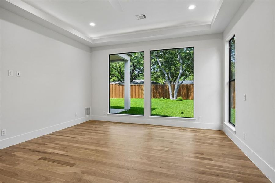 Spacious, unfurnished interior of a new home in , Dallas (Image 39).