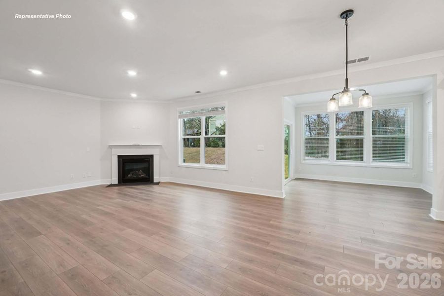 Spacious, unfurnished interior of a new home in Oak Grove Hill, Huntersville (Image 12).