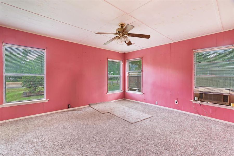 Spacious, unfurnished interior of a new home in , Blossom (Image 10).