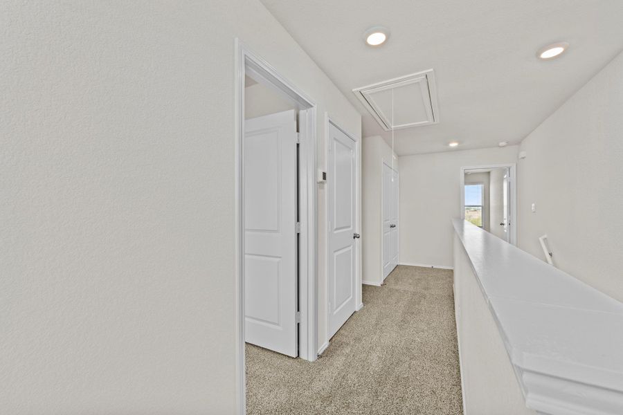 Spacious, unfurnished interior of a new home in Bollinger, Maxwell (Image 18).