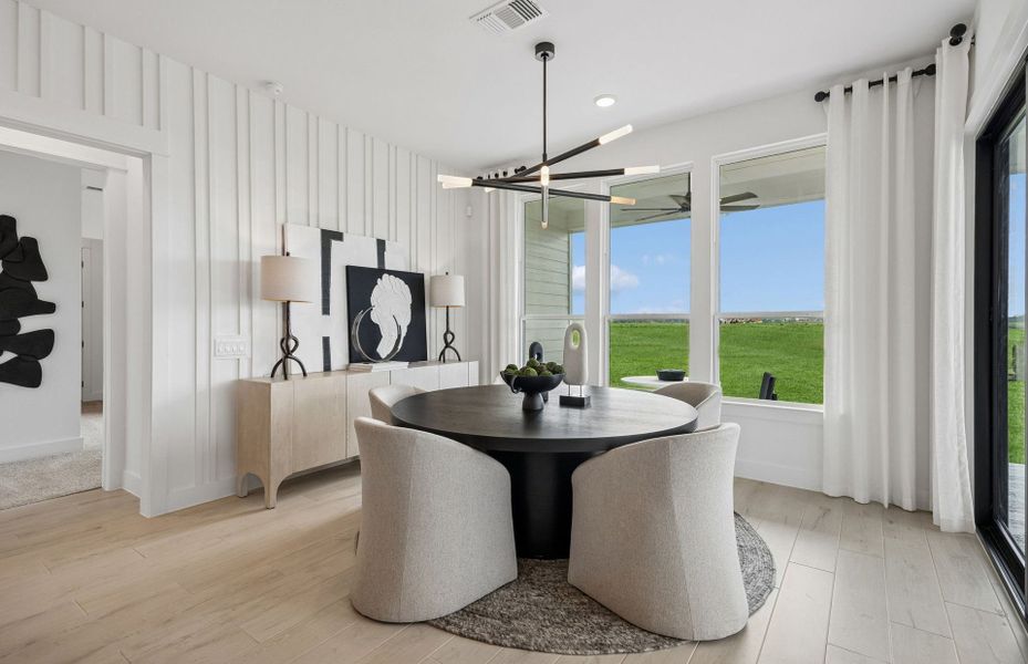 Representative furnished interior of a home built from the Renown by Del Webb in Del Webb Sugar Land at Ryehill, Rosenberg (Image 27). Representative furnished interior of a home built from the Renown by Del Webb in Del Webb Sugar Land at Ryehill, Rosenberg (Image 27).