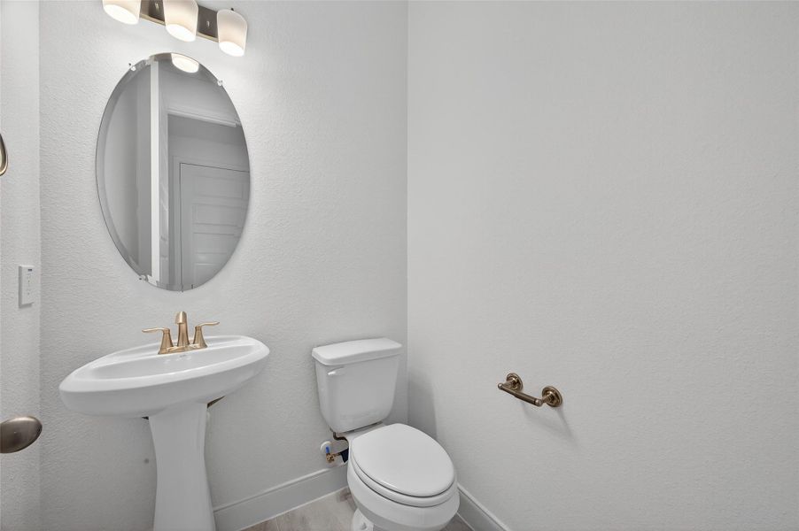 Furnished interior view inside a new home in Lago Mar, La Marque (Image 10).