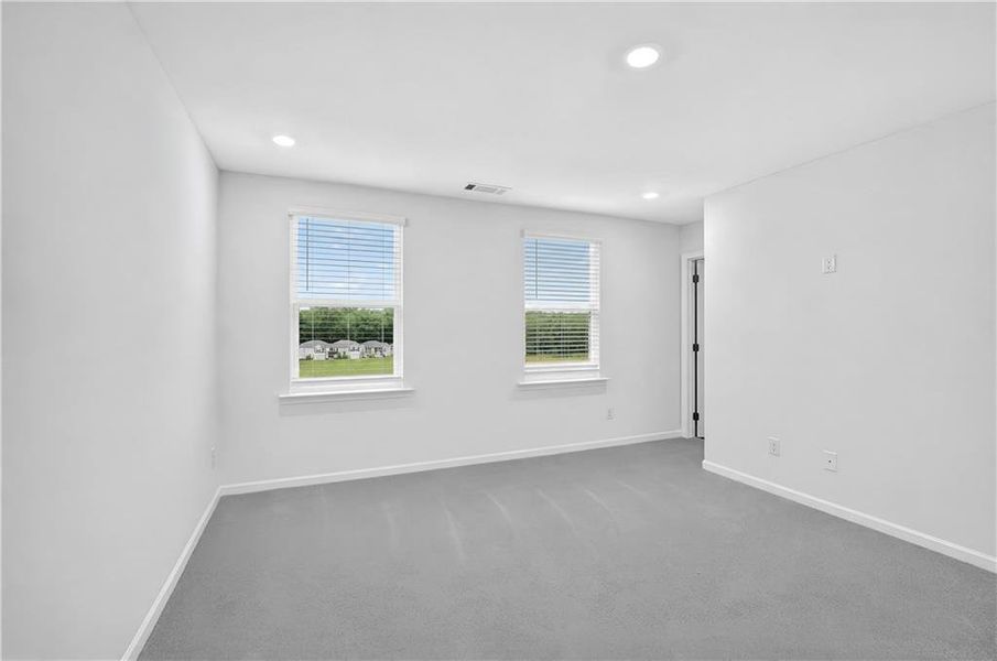 Spacious, unfurnished interior of a new home in Timber Ridge, Douglasville (Image 17). Spacious, unfurnished interior of a new home in Timber Ridge, Douglasville (Image 17).