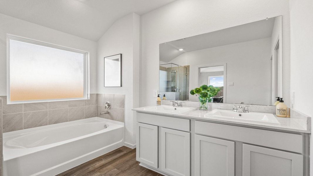 Furnished interior view inside a new home in River Ranch Meadows, Dayton (Image 17).