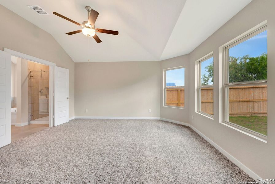 Spacious, unfurnished interior of a new home in Mesquite Ridge, San Antonio (Image 29). Spacious, unfurnished interior of a new home in Mesquite Ridge, San Antonio (Image 29).