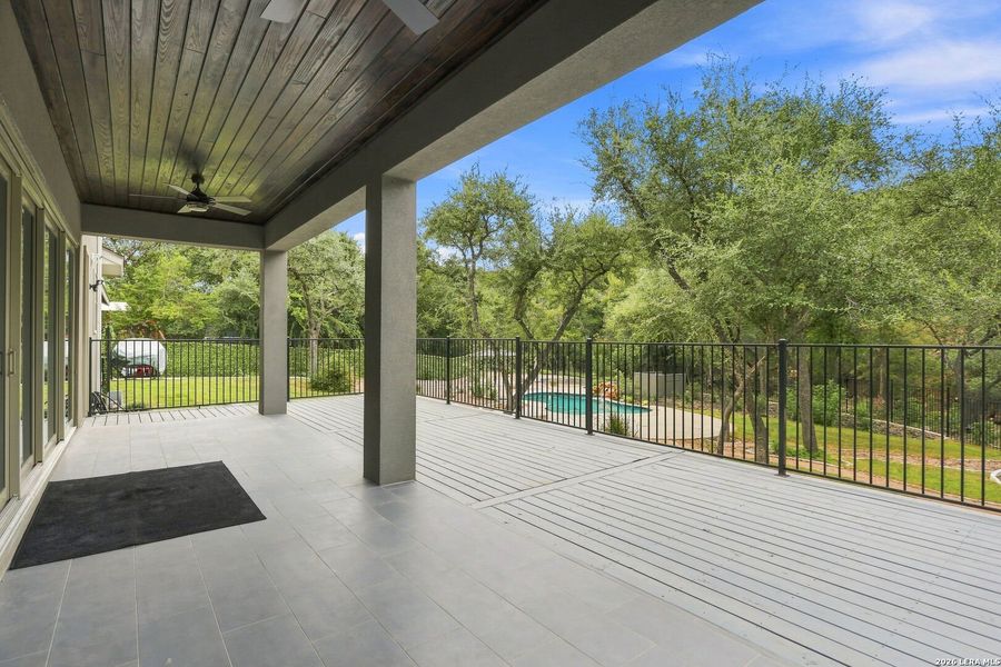 Exterior details and patio area of a home in , San Antonio (Image 30).