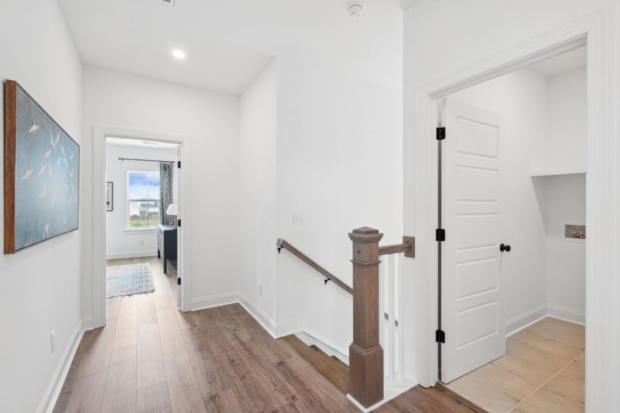 Spacious, unfurnished interior of a new home in , Summerville (Image 21).