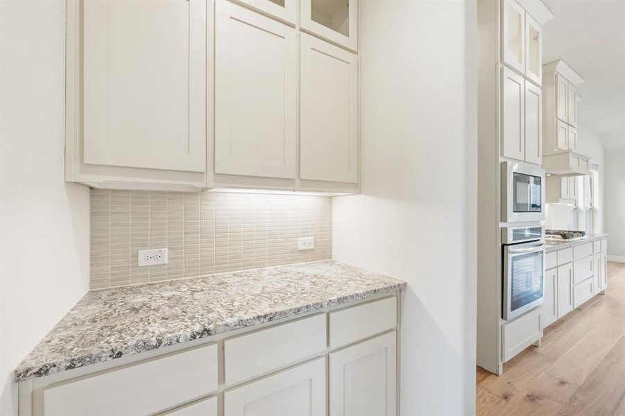 Furnished interior view inside a new home in Sonoma Verde, McLendon-Chisholm (Image 15). Furnished interior view inside a new home in Sonoma Verde, McLendon-Chisholm (Image 15).