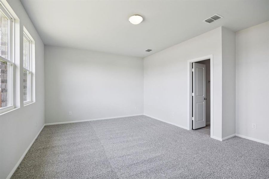 Spacious, unfurnished interior of a new home in Bellagio, Forney (Image 19).