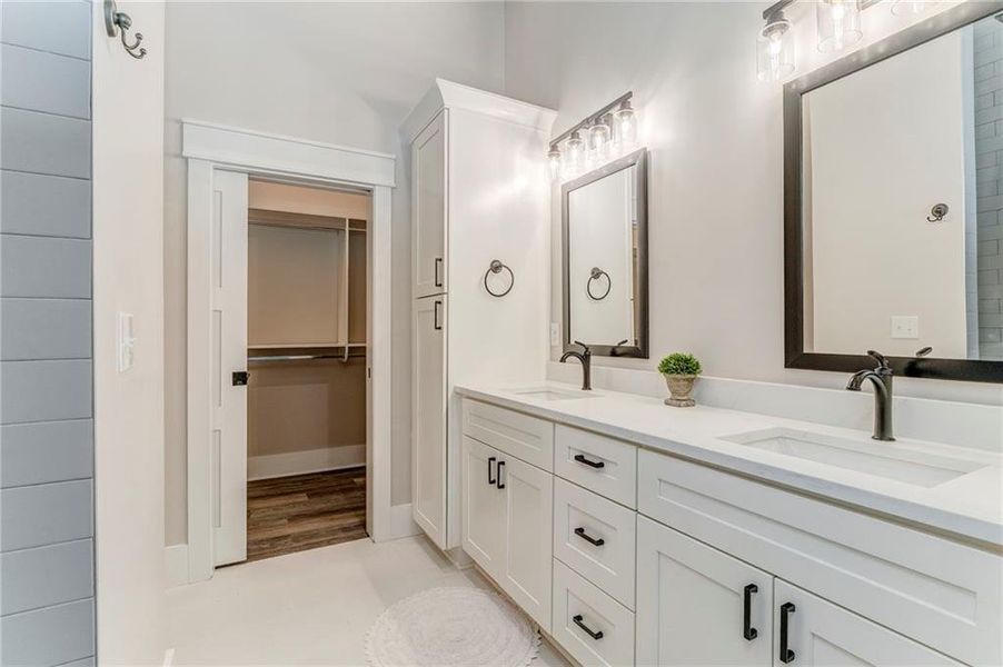 Furnished interior view inside a new home in , Ranger (Image 49).