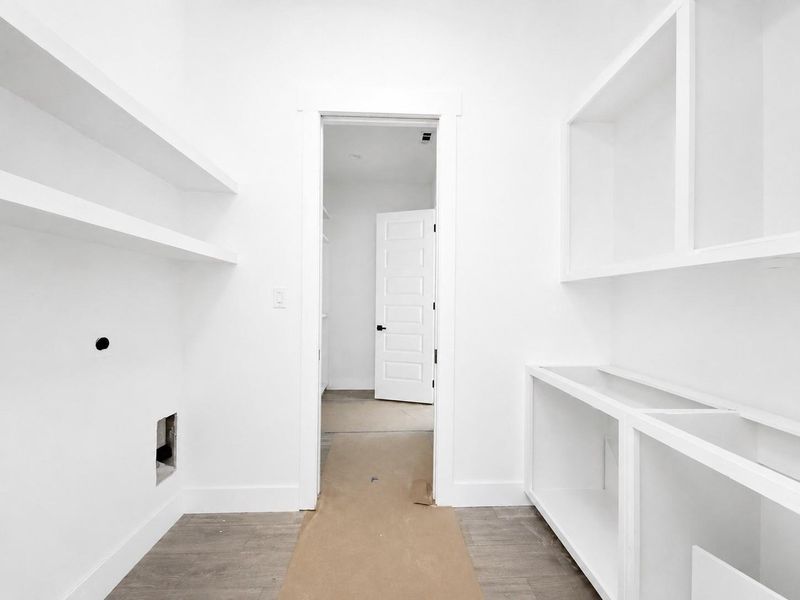 Spacious, unfurnished interior of a new home in , Waller (Image 30). Spacious, unfurnished interior of a new home in , Waller (Image 30).