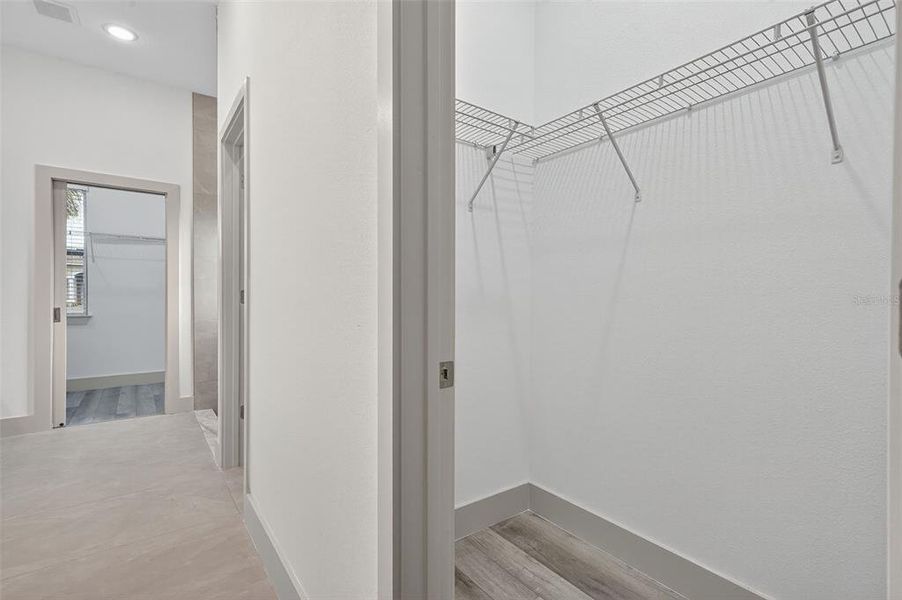 Spacious, unfurnished interior of a new home in , North Port (Image 38).