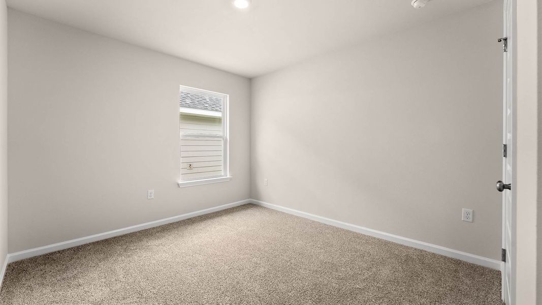 Spacious, unfurnished interior of a new home in Chateau Nemours, Port Saint Joe (Image 30).