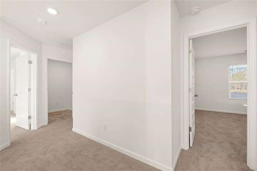 Spacious, unfurnished interior of a new home in Oakchase at Hampton, Hampton (Image 30).