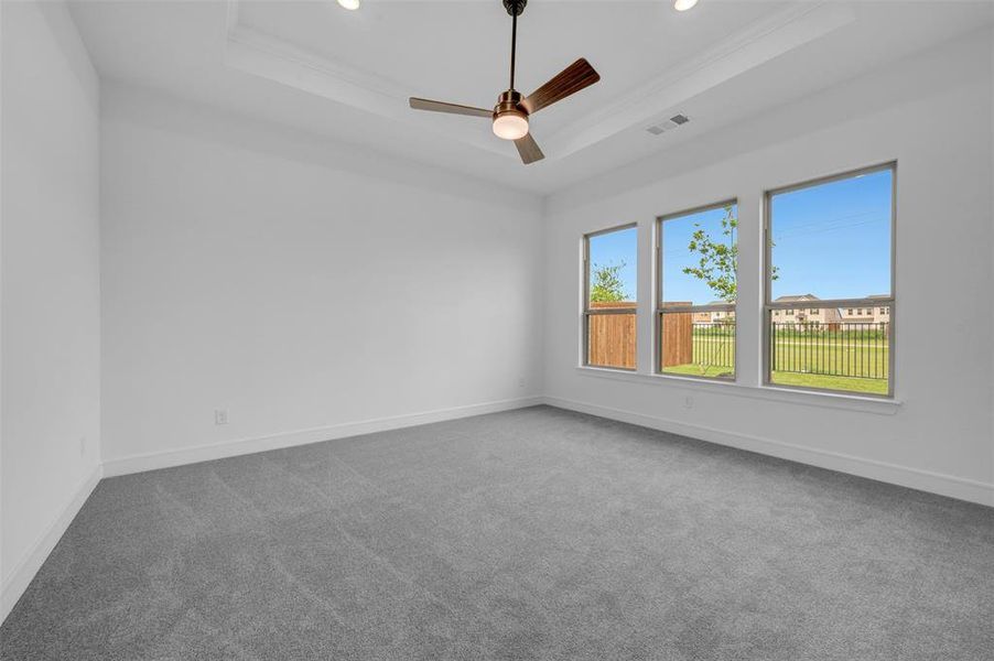 Spacious, unfurnished interior of a new home in Wellington, Haslet (Image 16).
