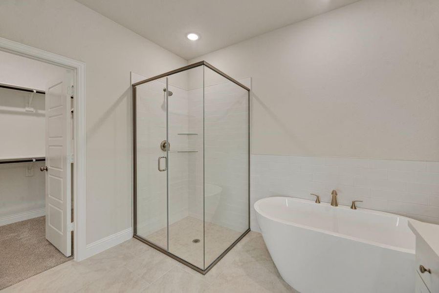 Furnished interior view inside a new home in Creekside of Crowley, Crowley (Image 9).