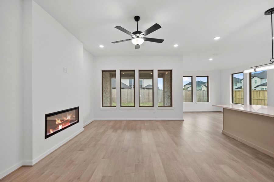 Spacious, unfurnished interior of a new home in Harvest Green - Final Opportunities, Richmond (Image 23).