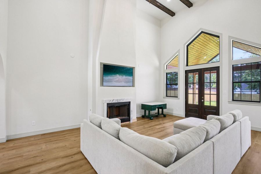 Furnished interior view inside a new home in , Willis (Image 13).