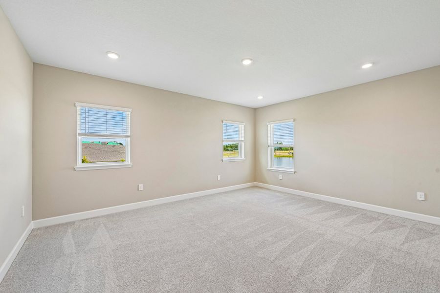 Spacious, unfurnished interior of a new home in Firethorn, Parrish (Image 19).